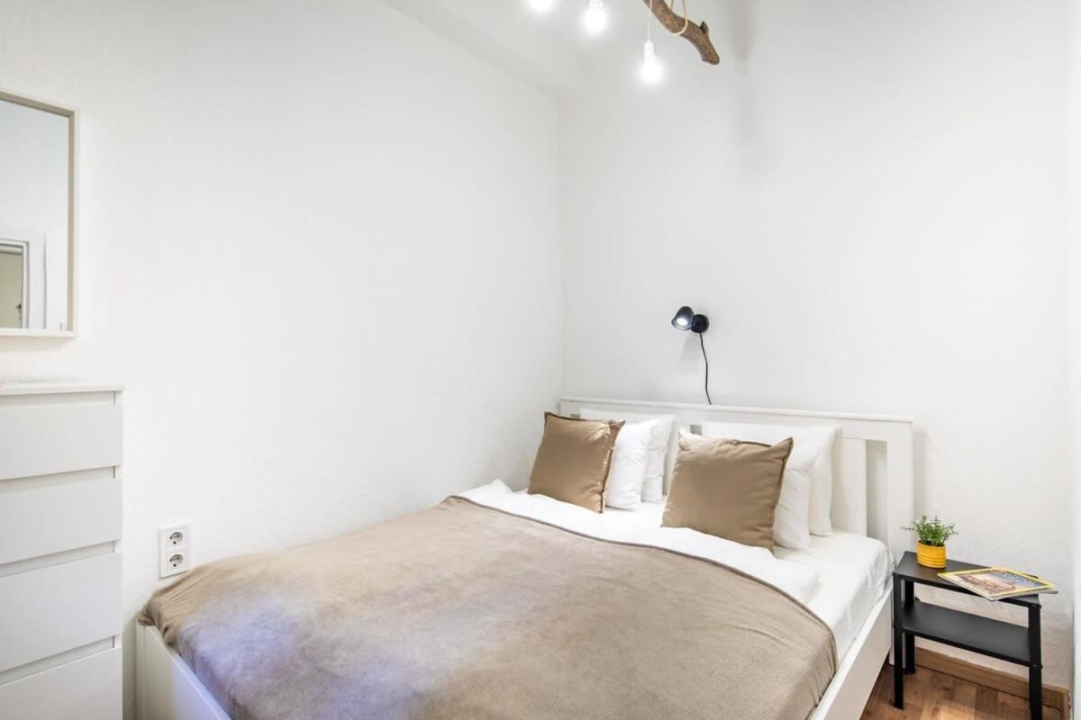 Convenient Apartment At Gastro Driven Location Budapeste Exterior foto