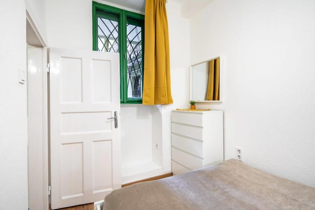 Convenient Apartment At Gastro Driven Location Budapeste Exterior foto