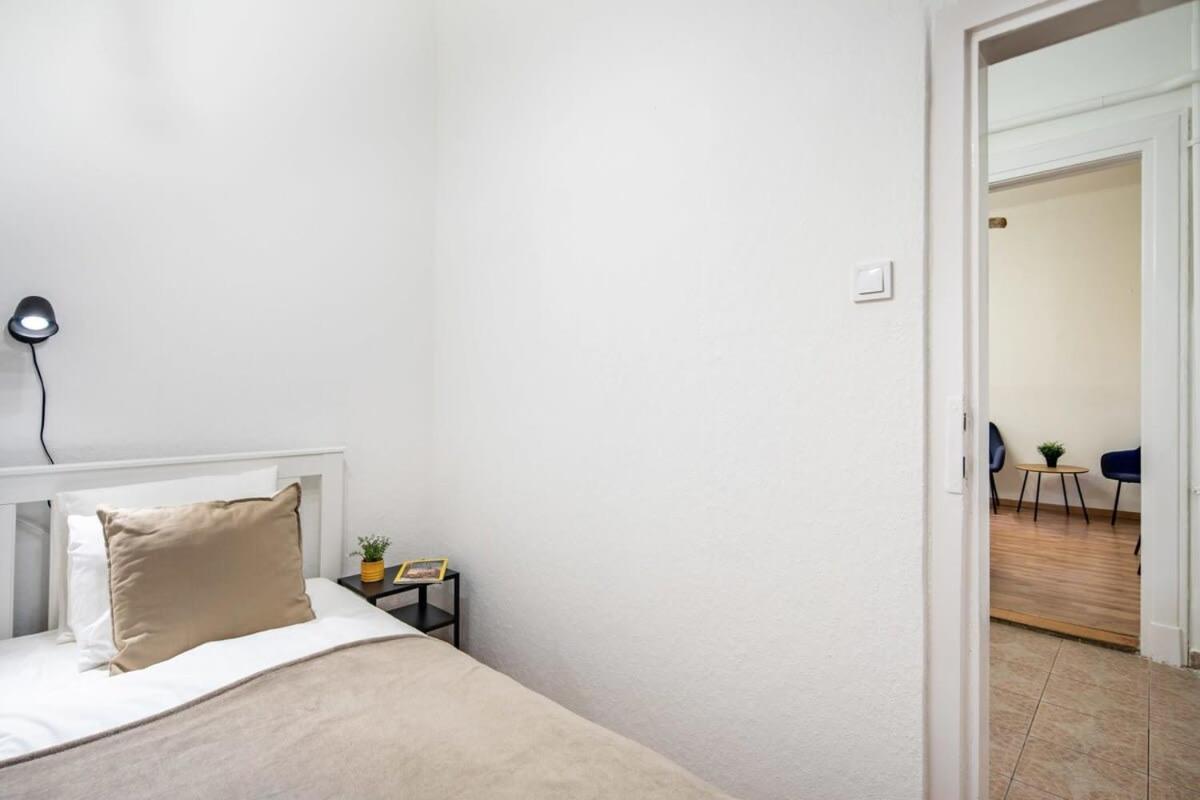 Convenient Apartment At Gastro Driven Location Budapeste Exterior foto